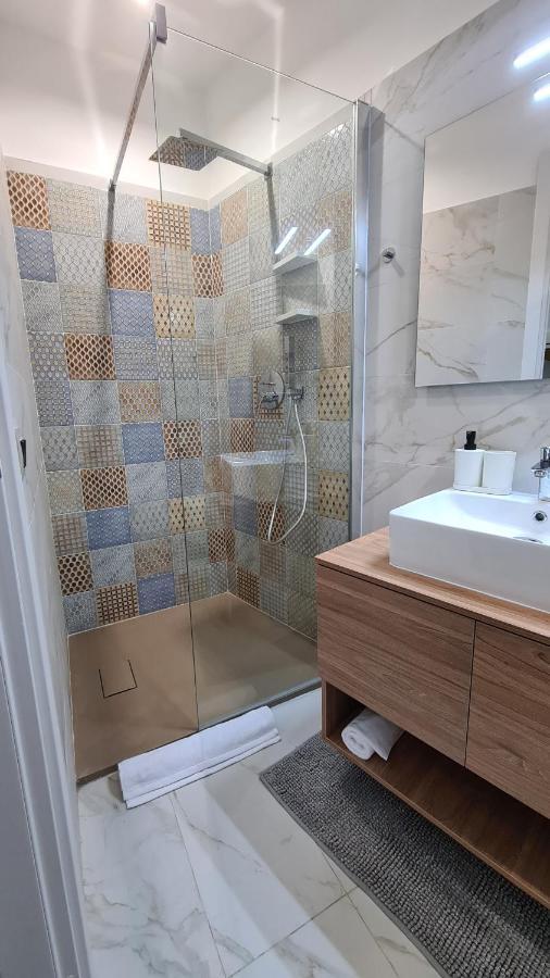 Metrodante Неаполь Екстер'єр фото